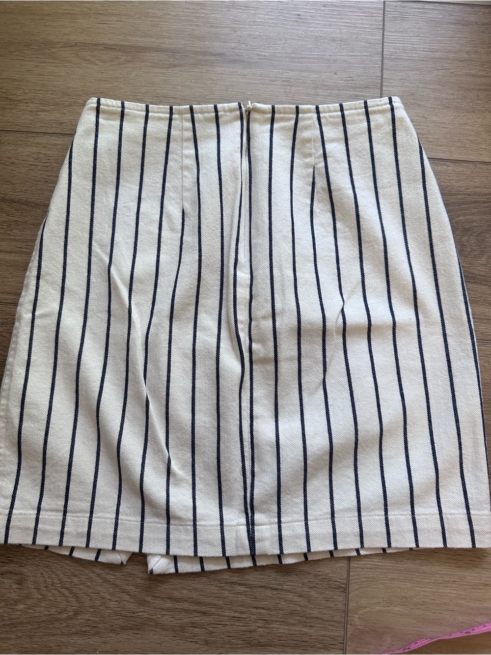 Madewell Cream Mini Skirt with Black Vertical Stripes - Picture 4 of 5